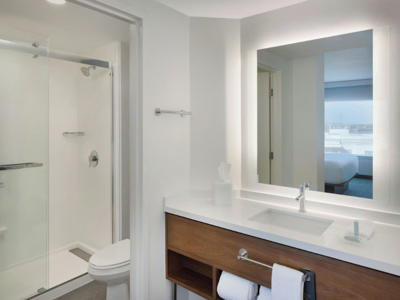 Courtyard by Marriott across Universal Orlando image