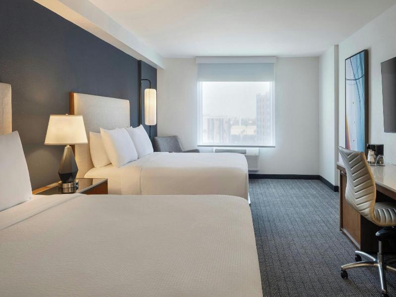 Courtyard by Marriott across Universal Orlando image