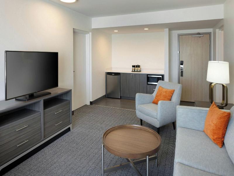 Courtyard by Marriott across Universal Orlando image