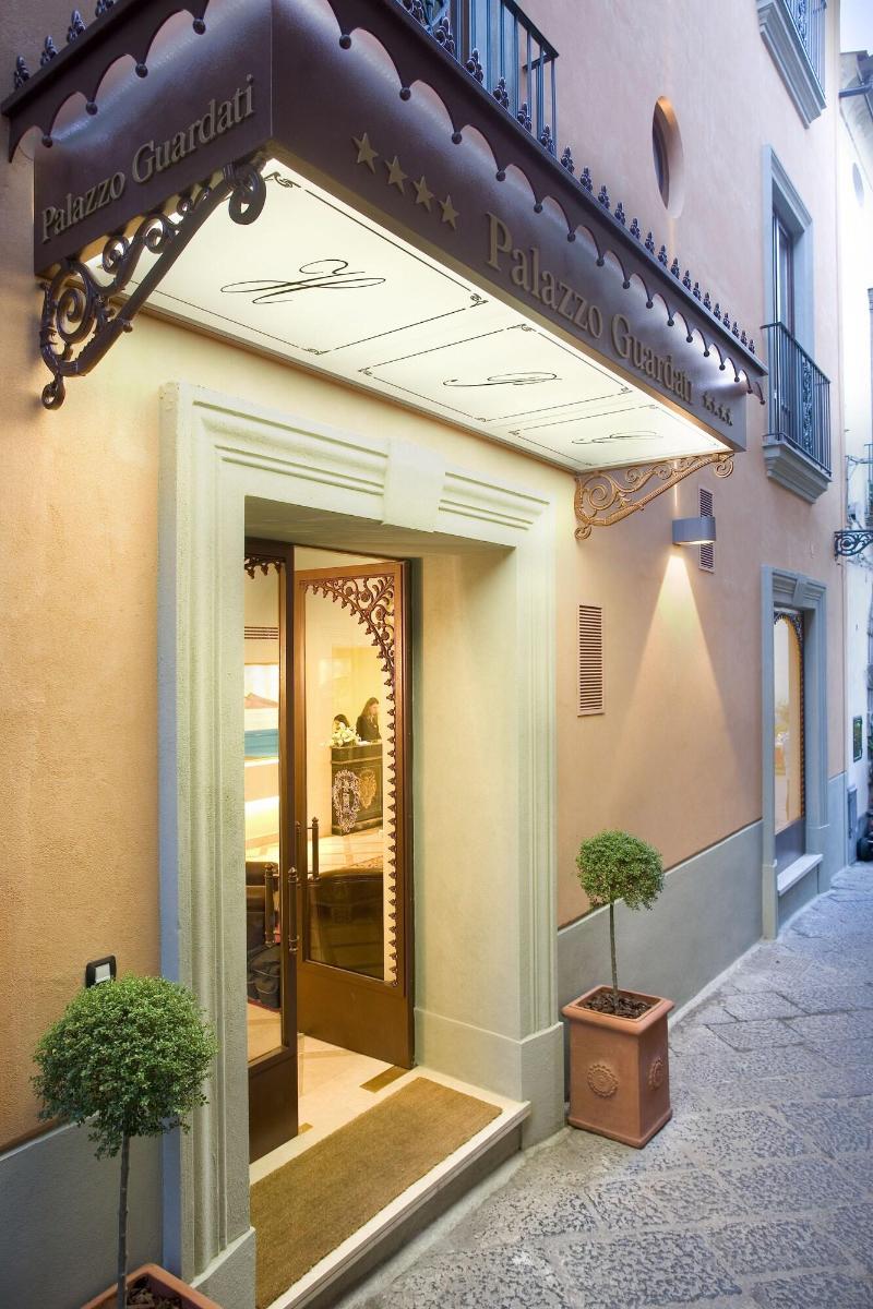 Hotel Palazzo Guardati image