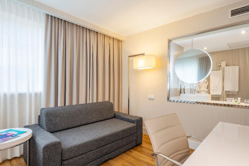 Stay in style at NH Hamburg Altona