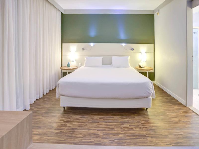 DOUBLE QUEEN BED NON SMOKING — photo 41