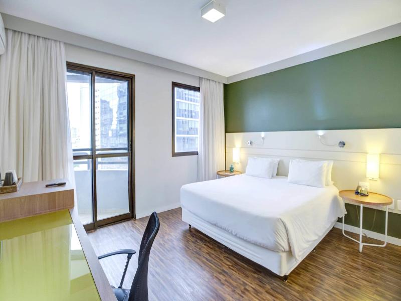 DOUBLE QUEEN BED NON SMOKING — photo 46