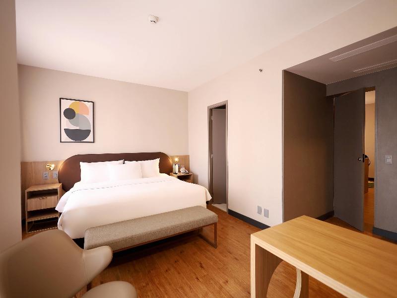 Clarion Faria Lima image