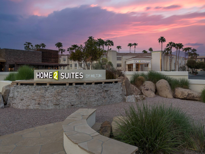 Home2 Suites by Hilton Scottsdale Old Town 2