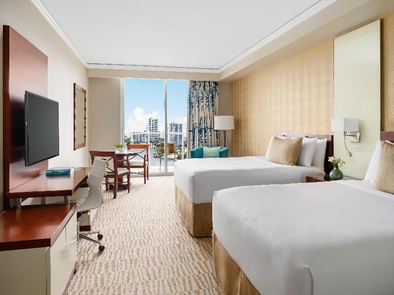 Trump International Beach Resort Miami image