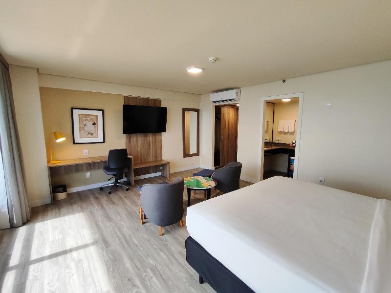 Holiday Inn Fortaleza image