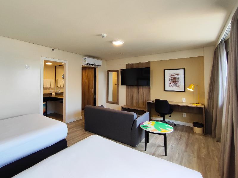 Holiday Inn Fortaleza image