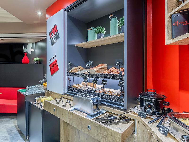 Ibis Lisboa Liberdade image