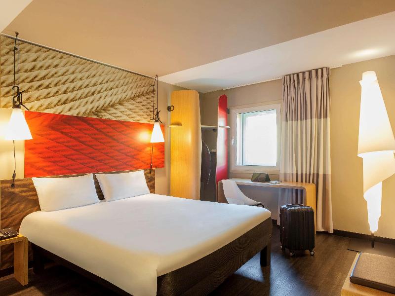 Ibis Lisboa Liberdade image