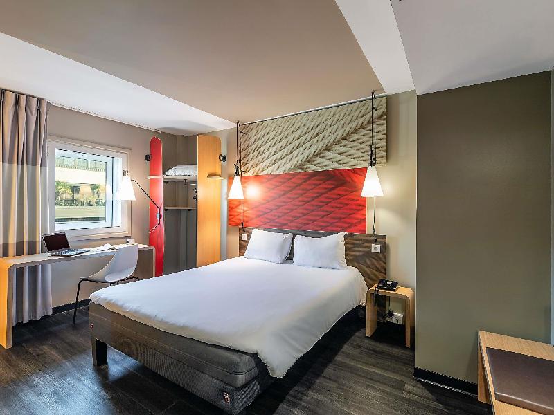 Ibis Lisboa Liberdade image
