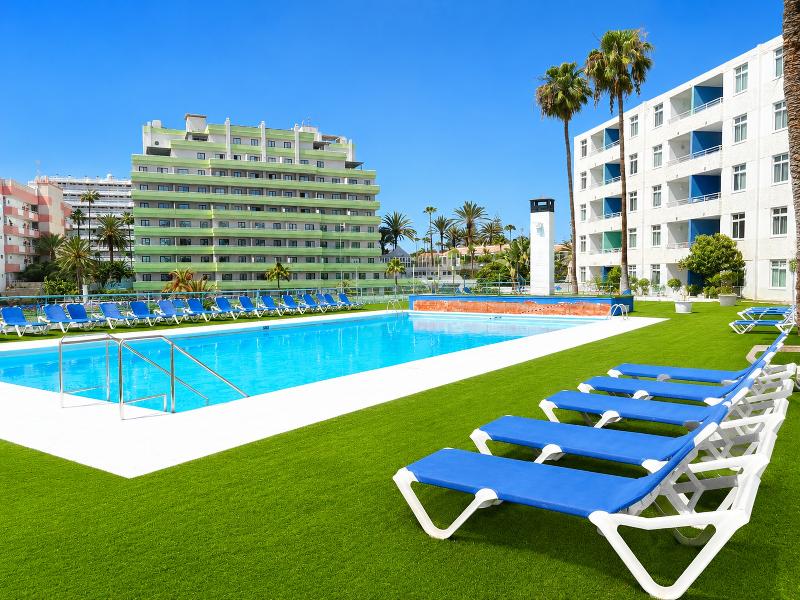 Apartamentos Tamaragua image