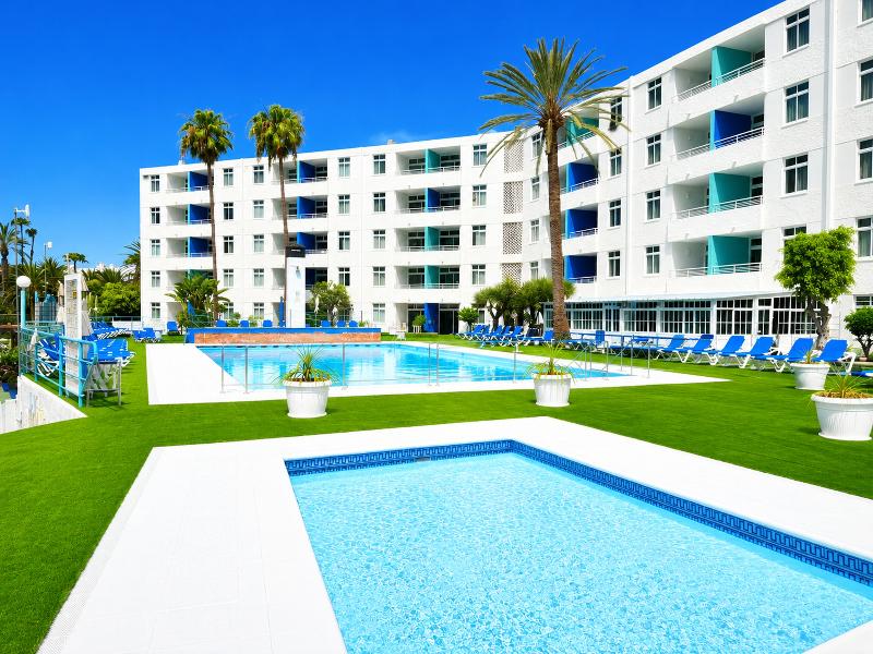Apartamentos Tamaragua image