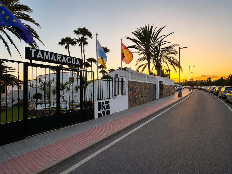 Apartamentos Tamaragua image