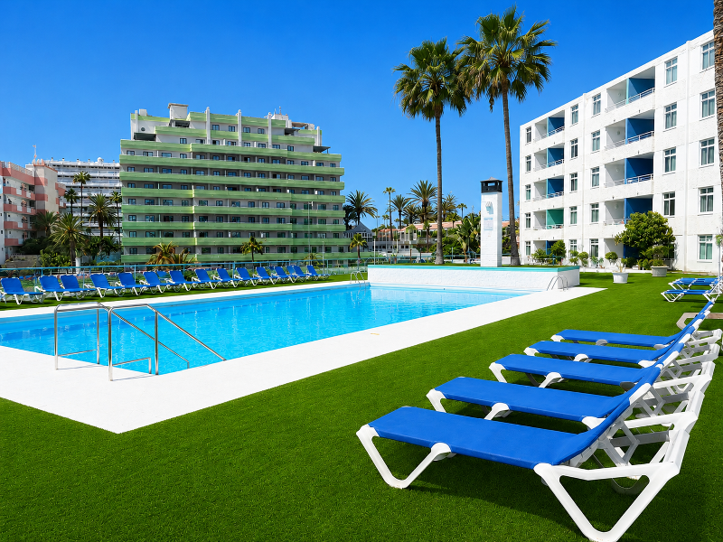 Apartamentos Tamaragua image