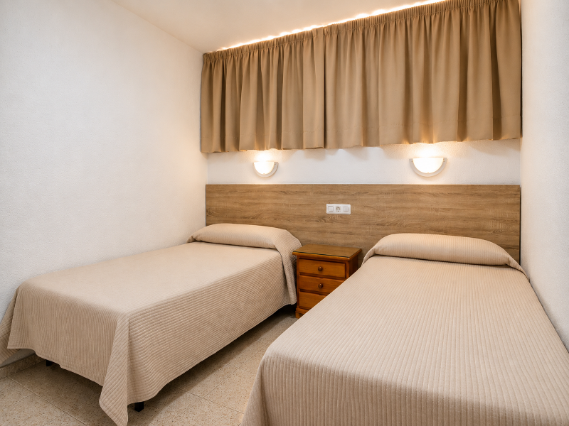 Apartamentos Tamaragua image