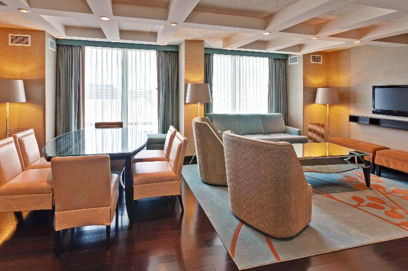 Crowne Plaza Chicago Ohare Hotel & Conf Ctr By IHG image