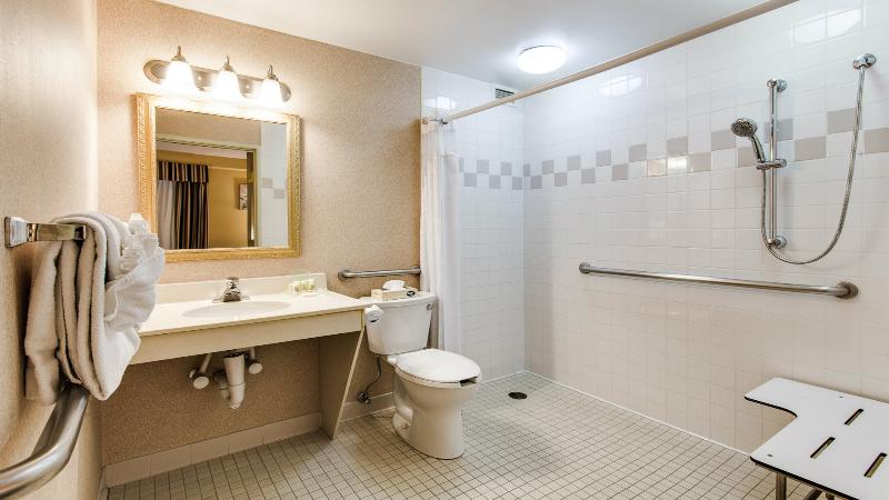 Holiday Inn & Suites Chicago-Downtown By IHG image