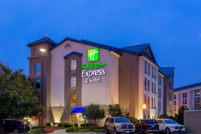Holiday Inn Express Suites Chicago-Midway Airport
