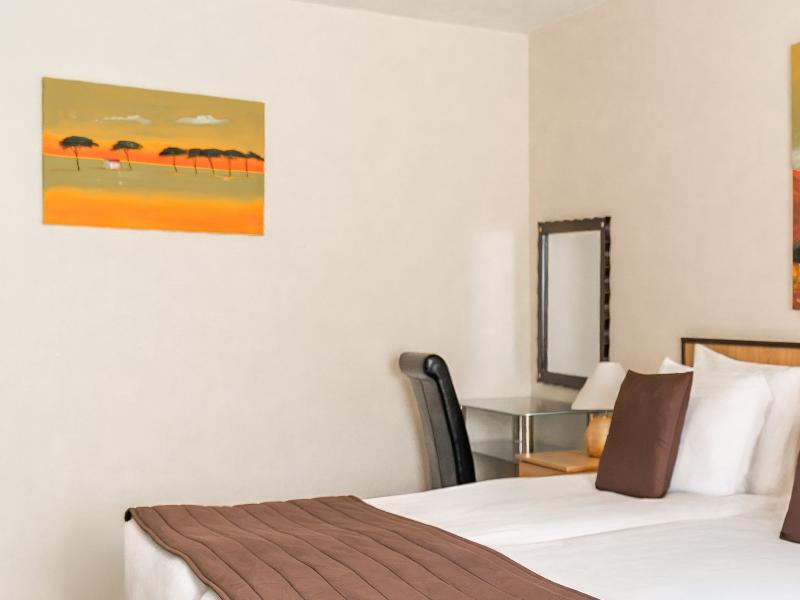 Waterside Hotel Peterhead image