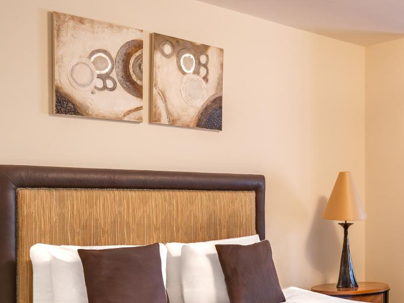 Waterside Hotel Peterhead image