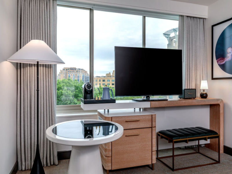 room detail thumbnail 2