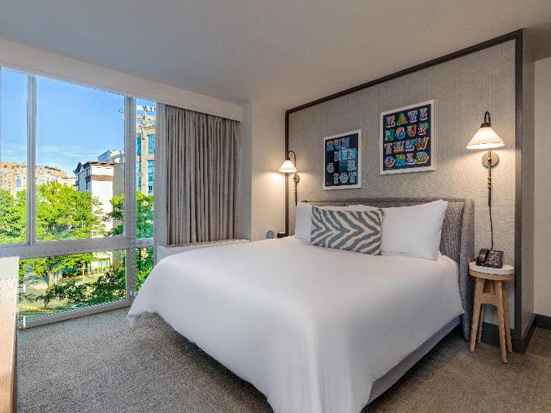 Beacon Hotel & Corporate Quarters image