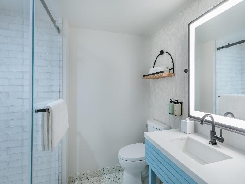 Beacon Hotel & Corporate Quarters image