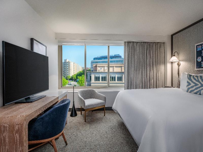 Beacon Hotel & Corporate Quarters image