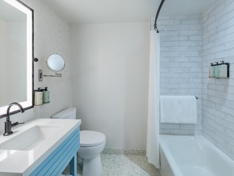 Beacon Hotel & Corporate Quarters image
