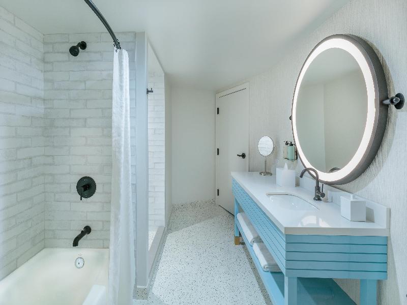 Beacon Hotel & Corporate Quarters image