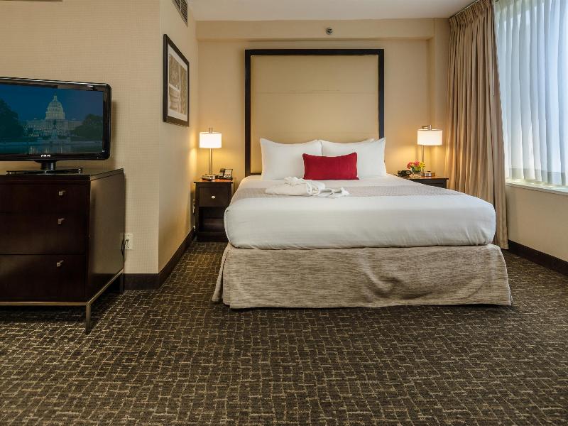Beacon Hotel DC image