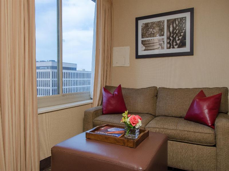Beacon Hotel DC image