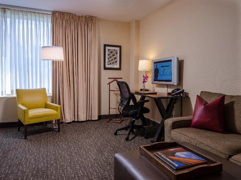 Beacon Hotel DC image