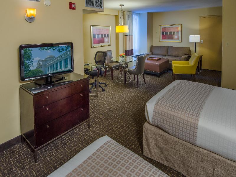 Beacon Hotel DC image