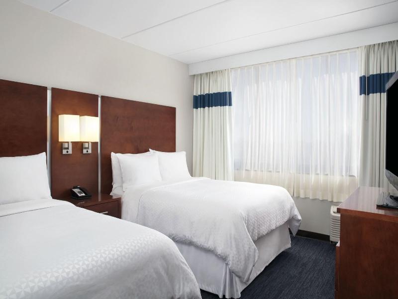 Four Points Fort Lauderdale Airport/Cruise Port image
