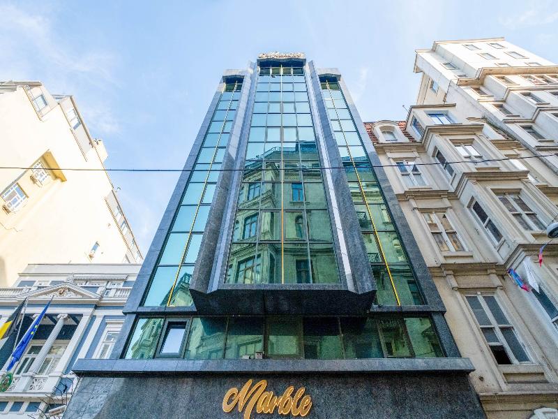 Marble Hotel — general view