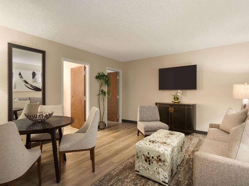 Mai Hana Hotel & Suites International Drive image