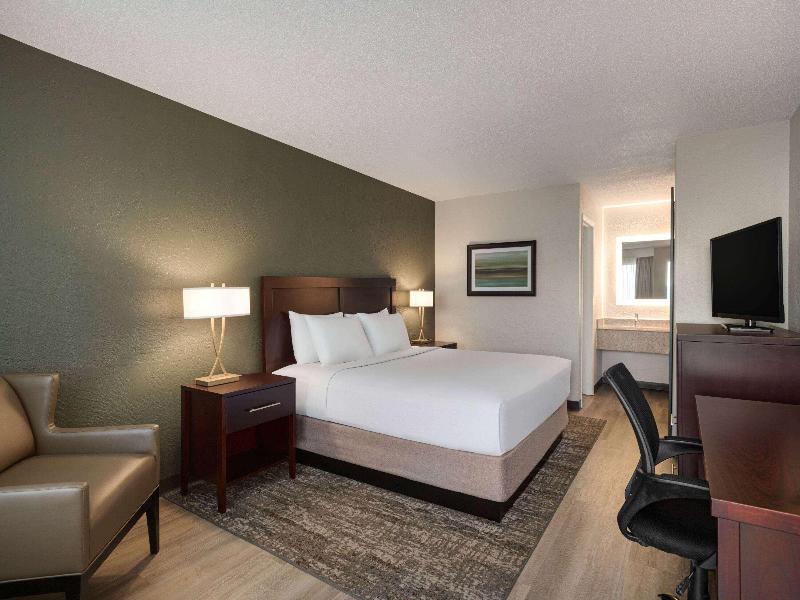 Mai Hana Hotel & Suites International Drive image