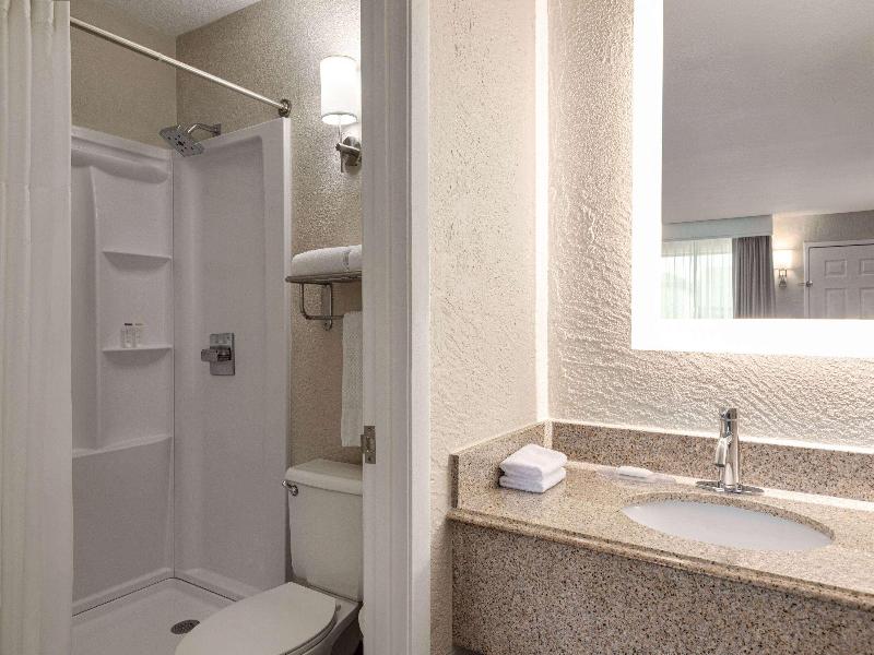 Mai Hana Hotel & Suites International Drive image