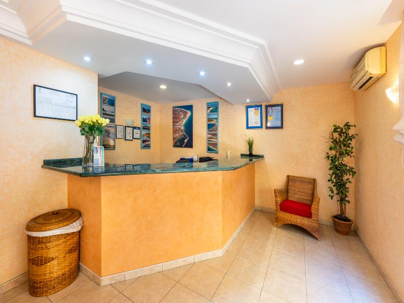 Apartamentos Punta Marina by LIVVO image