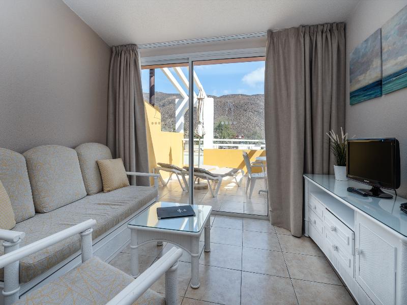 Apartamentos Punta Marina by LIVVO image