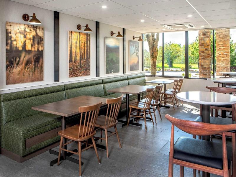 Fairfield Inn Bangor image