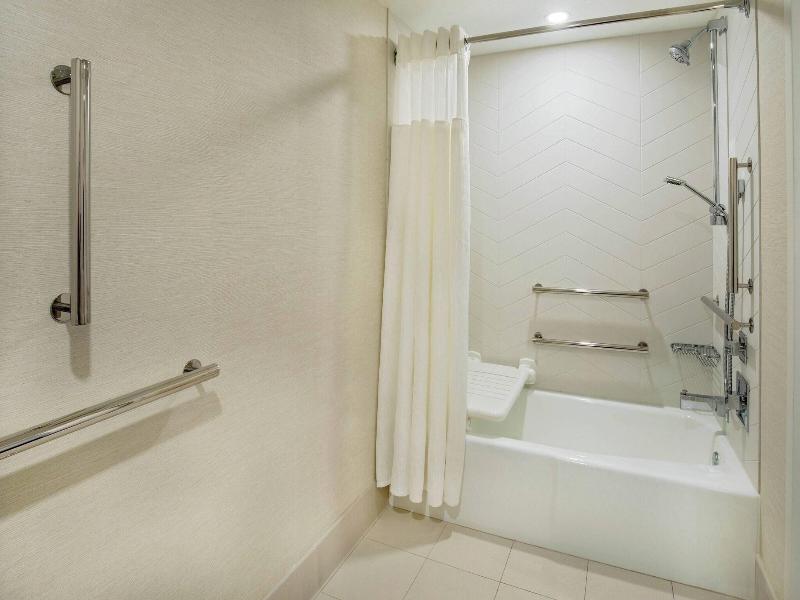 Fairfield Inn Bangor image