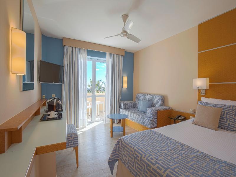 Robinson Esquinzo Playa image