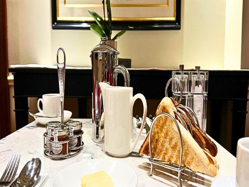 London Bridge Hotel  image