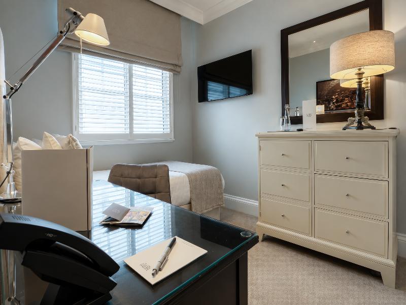 London Bridge Hotel  image