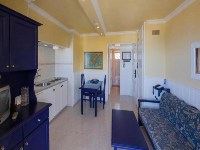 Apartamentos Teneguia image