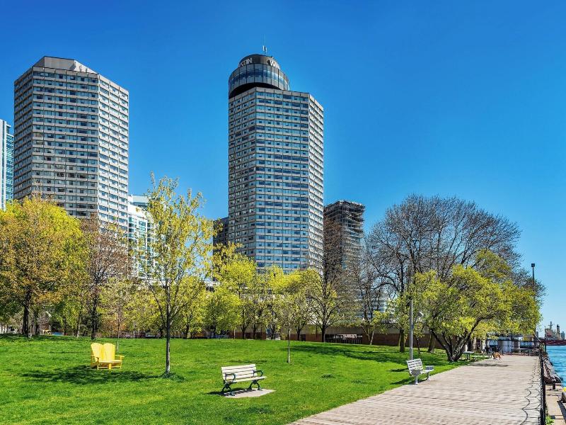 The Westin Harbour Castle image