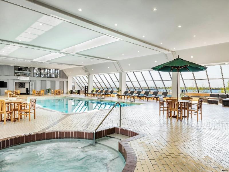 The Westin Harbour Castle image
